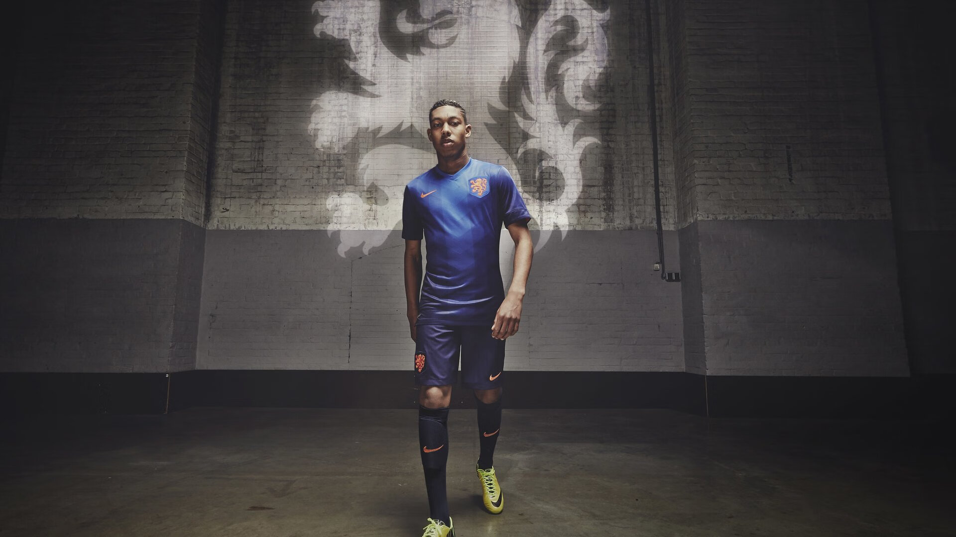 意甲焦点战与掘金淘汰魔术，竞技场上的唯一性瞬间