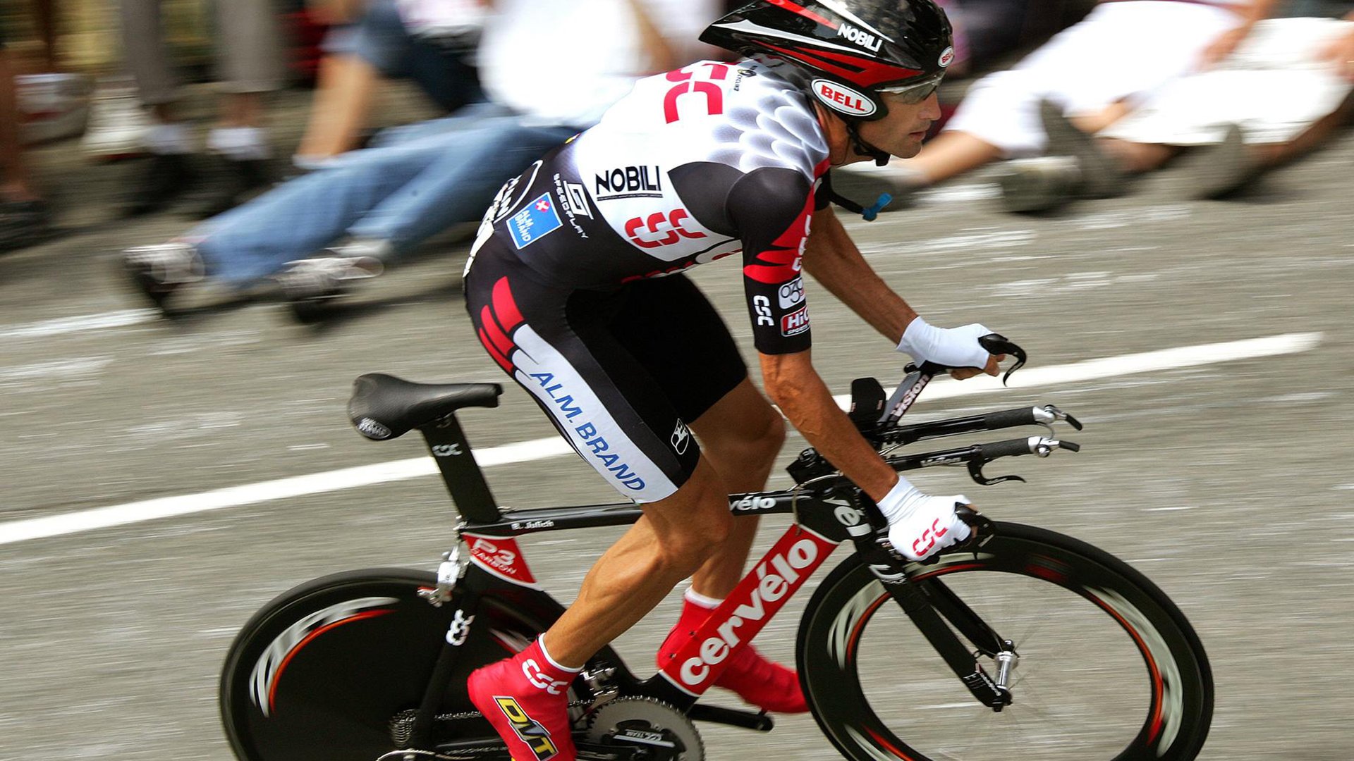 开云体育登录-绝境双雄，利拉德压力下完成爆发，深圳队踏平猛龙的启示