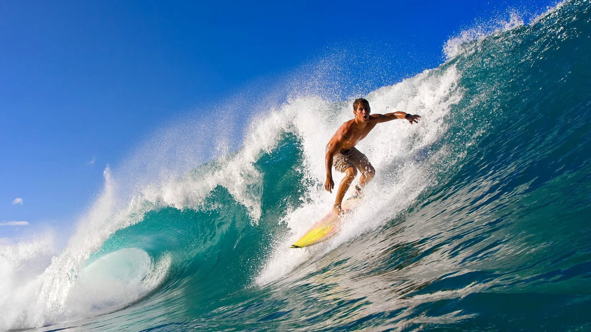 绿茵场上的双重奇迹，英超争冠焦点战与乌拉圭绝杀巴西的宿命回响